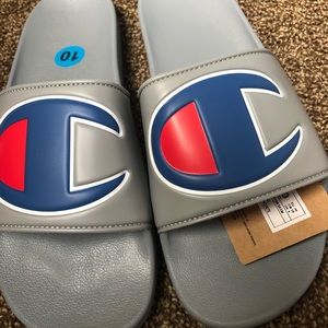 Champion slides size 10